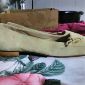 Women's Delman Slip On Beige Size 9M Made In Spain